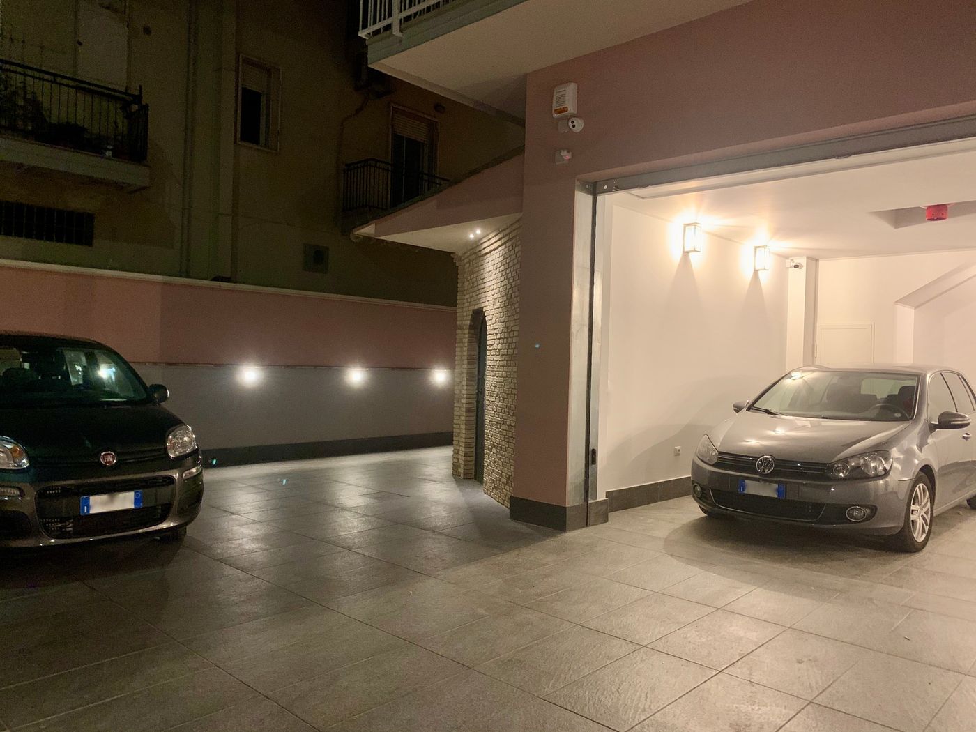 Il garage interno custodito del B&B